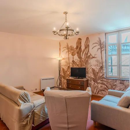 Apartment Clim-joyau Au Coeur De La Cite Medievale-ch Carcassonne